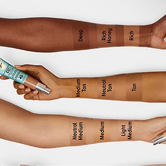 NEUTRAL TAN | IT Cosmetics CC+ Cream Oil-Free Matte - Picture 4 of 6